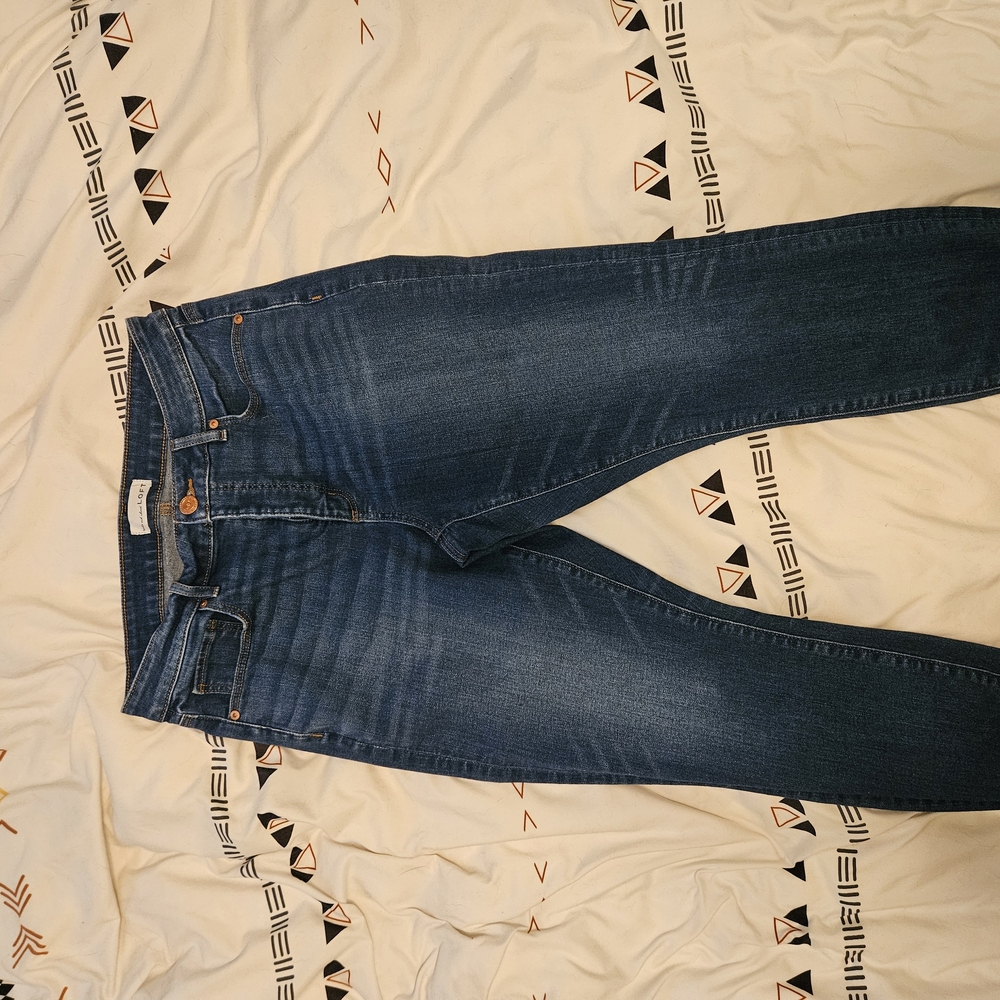 LOFT Blue Skinny Jeans with Tapered Fit and Natural Fading